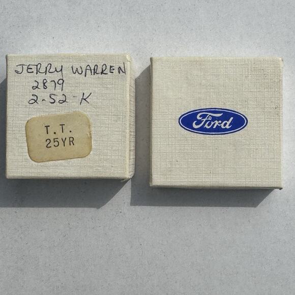 VTG FORD MOTOR COMPANY 25 Years Employee Loyalty Service 10K 1/10 Gold Tie Tack - Picture 4 of 8